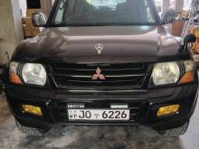 Mitsubishi Montero 2002 SUV