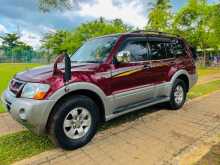 https://riyasewana.com/uploads/mitsubishi-montero-brand-2004-210433312473.jpg