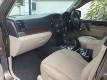 https://riyasewana.com/uploads/mitsubishi-montero-canter-111342136913.jpg
