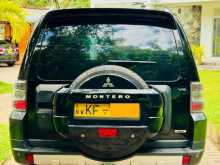 https://riyasewana.com/uploads/mitsubishi-montero-center-11016044292.jpg