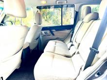 https://riyasewana.com/uploads/mitsubishi-montero-center-1710461924822.jpg