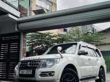 Mitsubishi Montero Canter Spare Wheel 2013 SUV