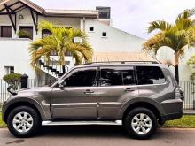 https://riyasewana.com/uploads/mitsubishi-montero-center-250313024323.jpg