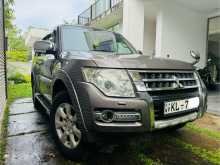 Mitsubishi Montero V6 Canter Spare-Wheel 2010 SUV