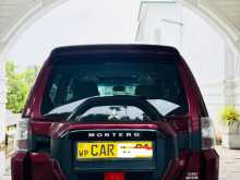 https://riyasewana.com/uploads/mitsubishi-montero-centre-2015-312242312034.jpg
