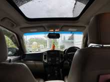 https://riyasewana.com/uploads/mitsubishi-montero-centre-2015-312242312592.jpg