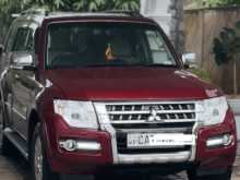 Mitsubishi Montero Centre Spare Wheel 2015 SUV