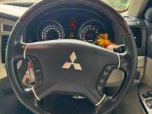 https://riyasewana.com/uploads/mitsubishi-montero-centre-2015-312242312823.jpg