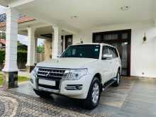 Mitsubishi Montero DEISEL 2015 SUV