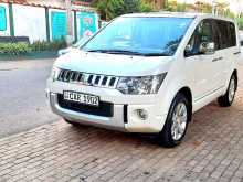 Mitsubishi MONTERO D5 2016 SUV