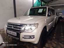 Mitsubishi MONTERO DHD GLS 2016 SUV