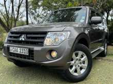 https://riyasewana.com/uploads/mitsubishi-montero-did-1715321322332.jpg