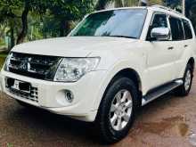 Mitsubishi Montero 2013 SUV