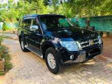 https://riyasewana.com/uploads/mitsubishi-montero-gls-116305522923.jpg