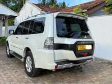 https://riyasewana.com/uploads/mitsubishi-montero-gls-1716090722112.jpg