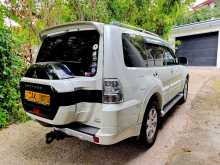 https://riyasewana.com/uploads/mitsubishi-montero-gls-181811524403.jpg