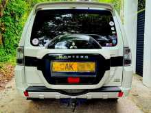 https://riyasewana.com/uploads/mitsubishi-montero-gls-181811524942.jpg
