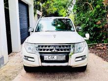 https://riyasewana.com/uploads/mitsubishi-montero-gls-181815036976.jpg