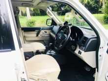 https://riyasewana.com/uploads/mitsubishi-montero-gls-2015-2520440412364.jpg