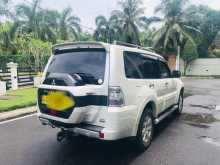 https://riyasewana.com/uploads/mitsubishi-montero-gls-2016-1714063712144.jpg