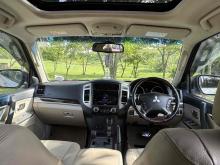 https://riyasewana.com/uploads/mitsubishi-montero-gls-2119580224462.jpg