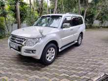 https://riyasewana.com/uploads/mitsubishi-montero-gls-232232334972.jpg