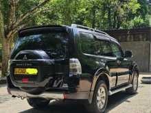 https://riyasewana.com/uploads/mitsubishi-montero-gls-259193522822.jpg