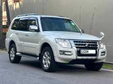 Mitsubishi MONTERO GLS 2015 SUV