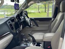 https://riyasewana.com/uploads/mitsubishi-montero-gls-2911053224082.jpg