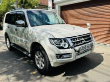 https://riyasewana.com/uploads/mitsubishi-montero-gls-307532917086.jpg