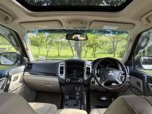 https://riyasewana.com/uploads/mitsubishi-montero-gls-711324224093.jpg