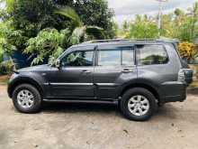https://riyasewana.com/uploads/mitsubishi-montero-gls-918550422312.jpg