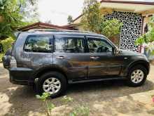 https://riyasewana.com/uploads/mitsubishi-montero-gls-918550422743.jpg