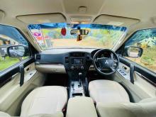 https://riyasewana.com/uploads/mitsubishi-montero-gls-918553924711.jpg