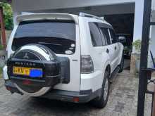 https://riyasewana.com/uploads/mitsubishi-montero-glx-18647134632.jpg