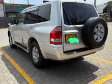 https://riyasewana.com/uploads/mitsubishi-montero-glx-19110937292.jpg