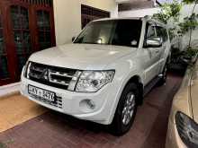 https://riyasewana.com/uploads/mitsubishi-montero-glx-2013-251452412382.jpg