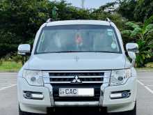 https://riyasewana.com/uploads/mitsubishi-montero-glx-2014-312200112742.jpg