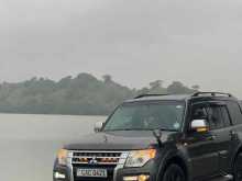 https://riyasewana.com/uploads/mitsubishi-montero-glx-2118165822042.jpg