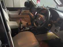 https://riyasewana.com/uploads/mitsubishi-montero-glx-2118165822343.jpg
