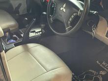 https://riyasewana.com/uploads/mitsubishi-montero-glx-228044617995.jpg
