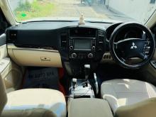 https://riyasewana.com/uploads/mitsubishi-montero-glx-2416002917295.jpg