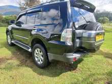 https://riyasewana.com/uploads/mitsubishi-montero-glx-573728166.jpg