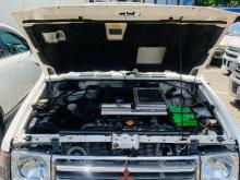 https://riyasewana.com/uploads/mitsubishi-montero-limited-81551466864.jpg