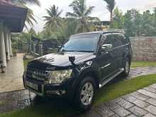 https://riyasewana.com/uploads/mitsubishi-montero-pajero-2008-918023312592.jpg