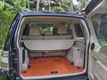 https://riyasewana.com/uploads/mitsubishi-montero-senter-2015-1314484112603.jpg