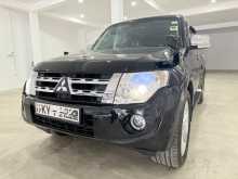 https://riyasewana.com/uploads/mitsubishi-montero-shogun-2012-1918151312092.jpg