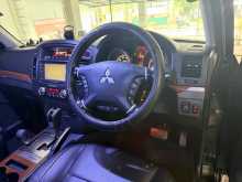 https://riyasewana.com/uploads/mitsubishi-montero-shogun-2012-2213385312724.jpg