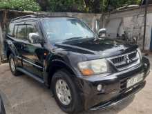 Mitsubishi Montero Side Spare Wheel 2005 SUV