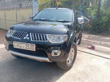 Mitsubishi Montero 2012 SUV